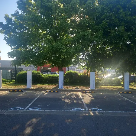 Campanile 3* أجان