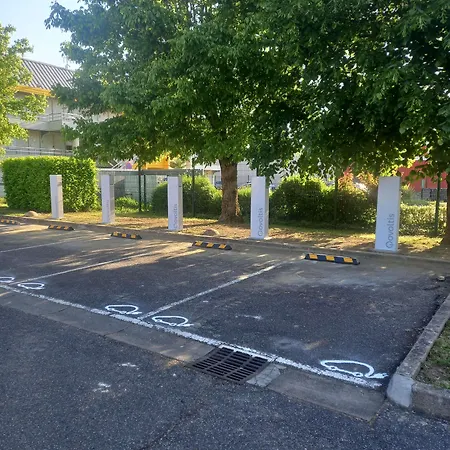 Campanile 3* أجان