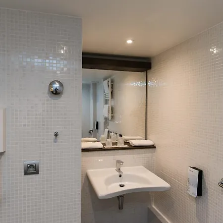 فندق Campanile 3*