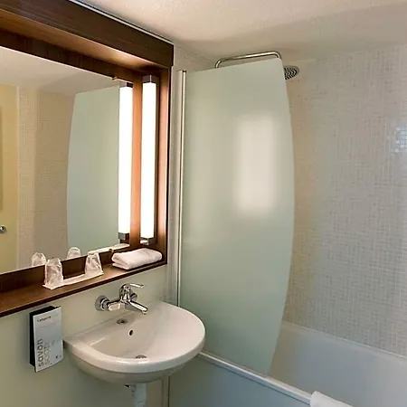 Hotel Campanile 3*