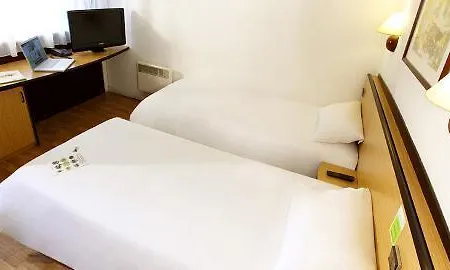 カンパニール 3* アジャン