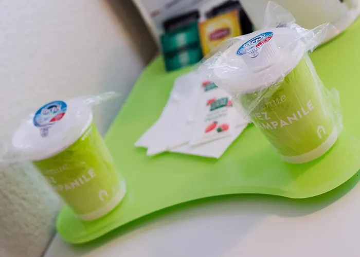 Отель Campanile