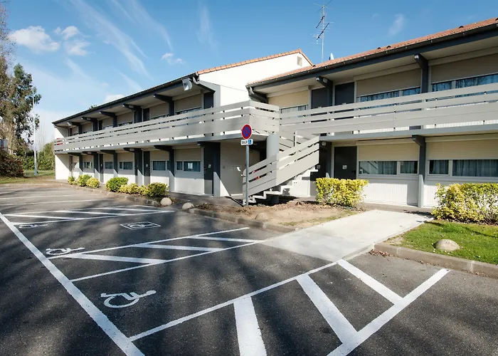 Campanile Отель 3*